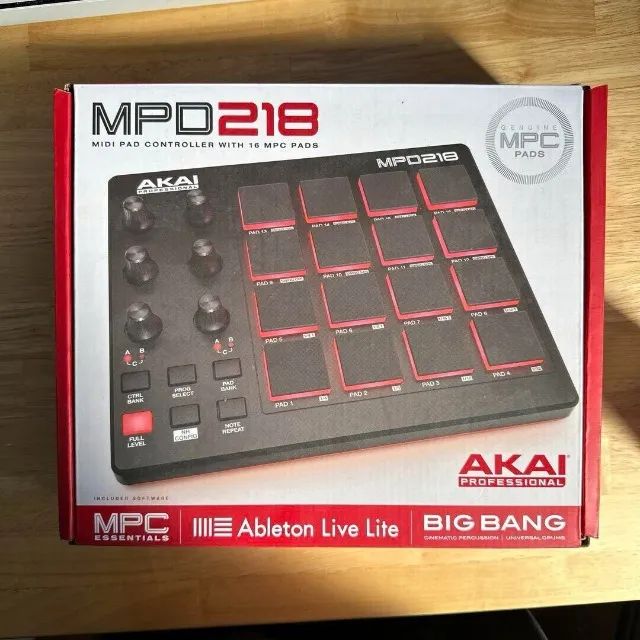 Controladora Midi - Akai MPD 218