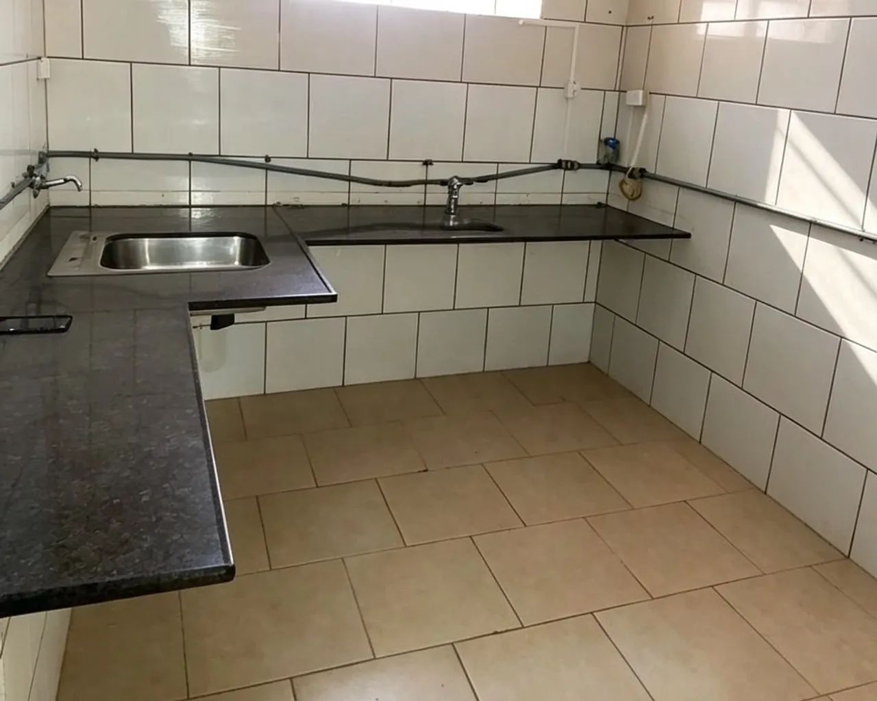 SALA COMERCIAL PARA LOCAÇÃO NO CENTRO - Foto 5