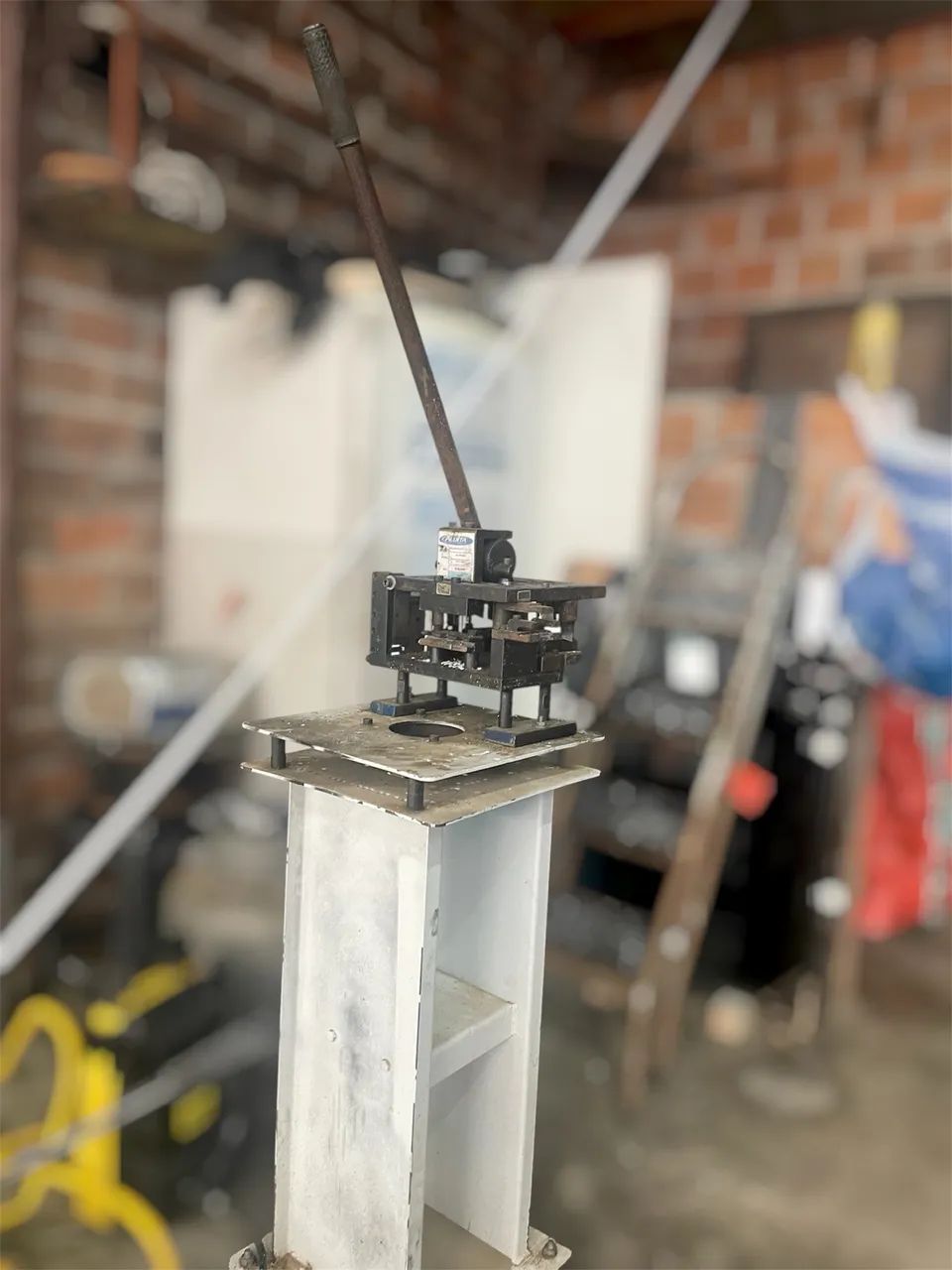 2 Estampos L20 e Lmega25 marca Aluita  - Foto 2