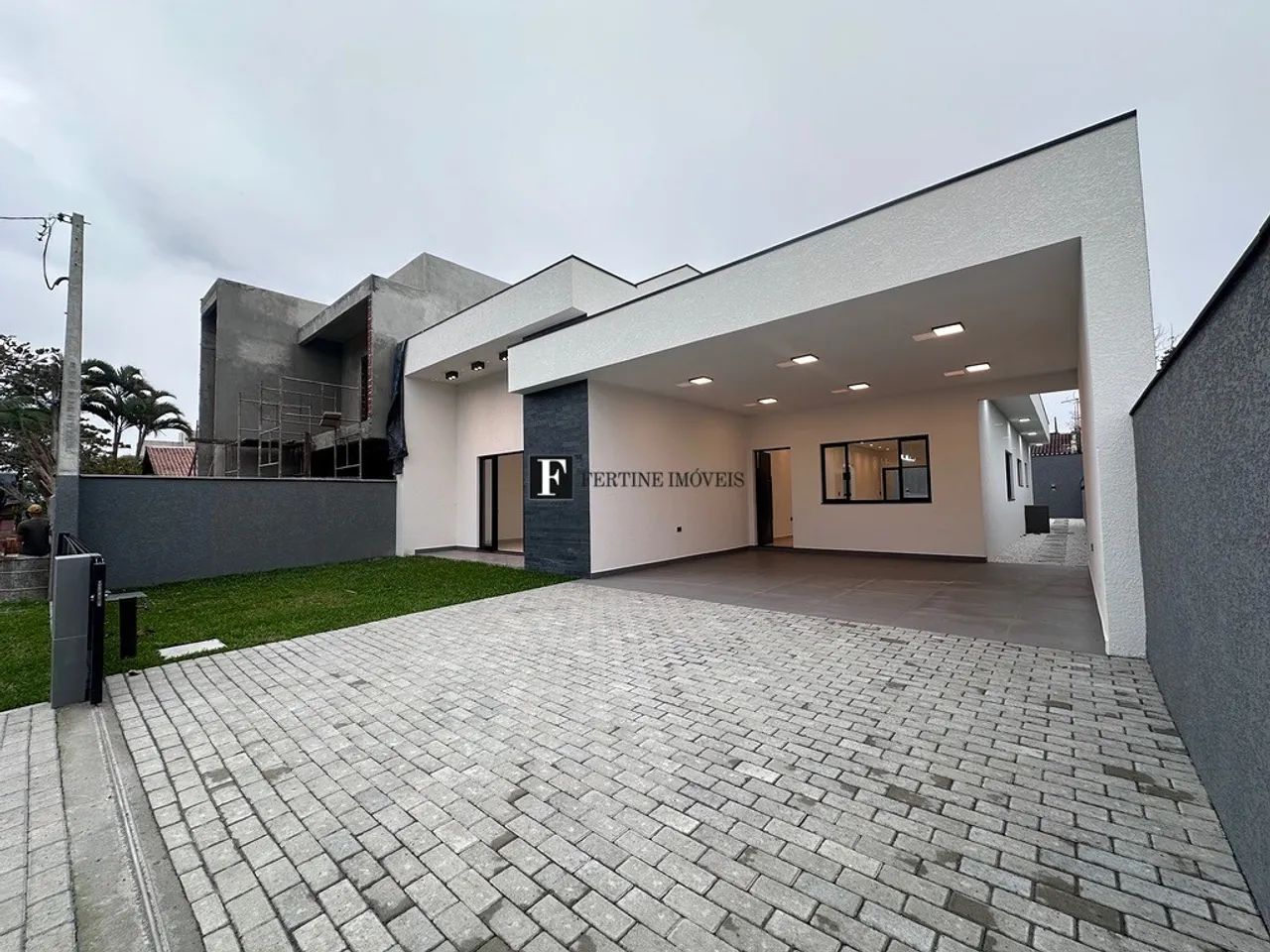 Casa nova com 04 quartos e piscina - ATAMI - Foto 2