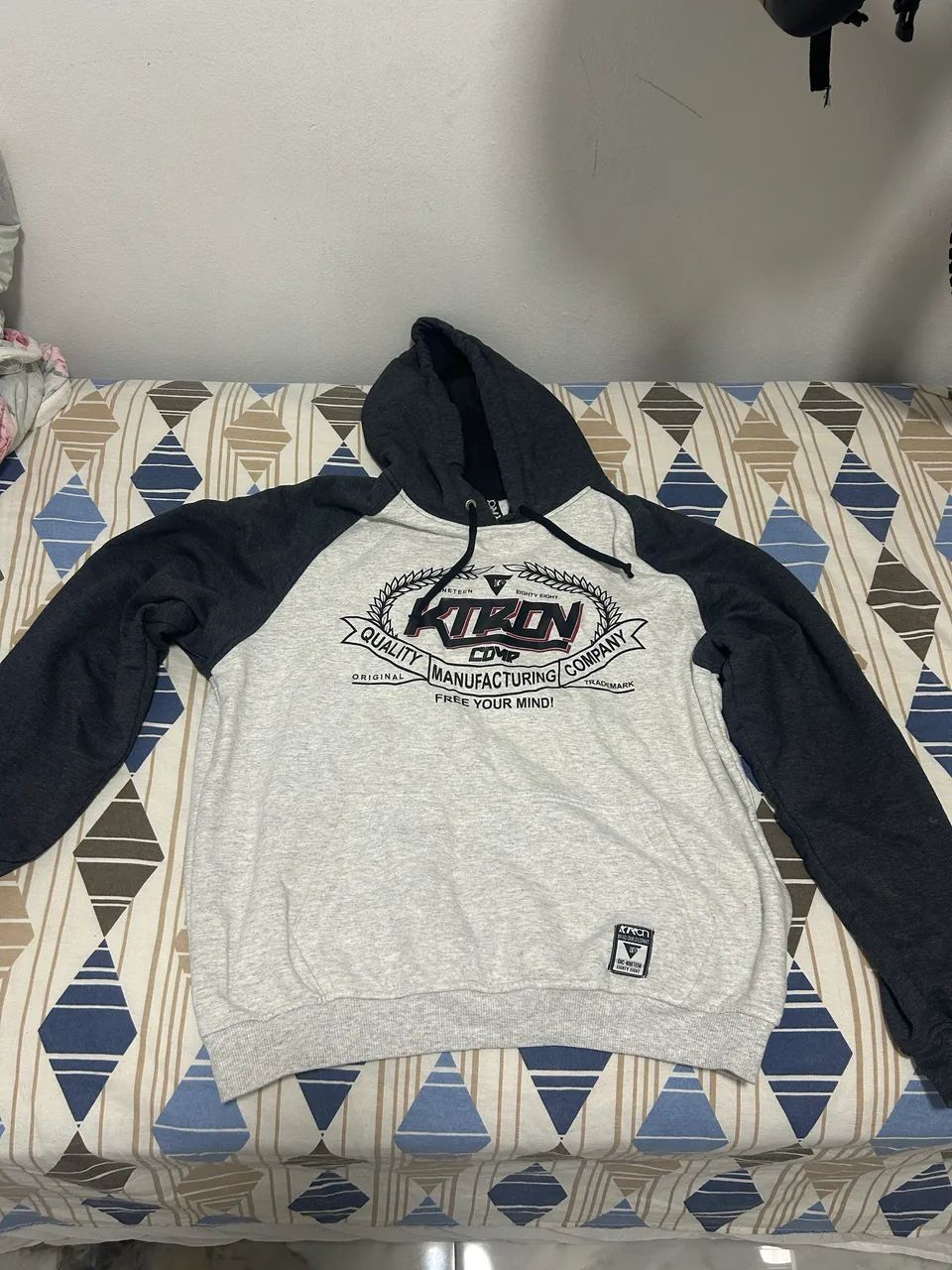 Moletom de toca Marca Ktron 