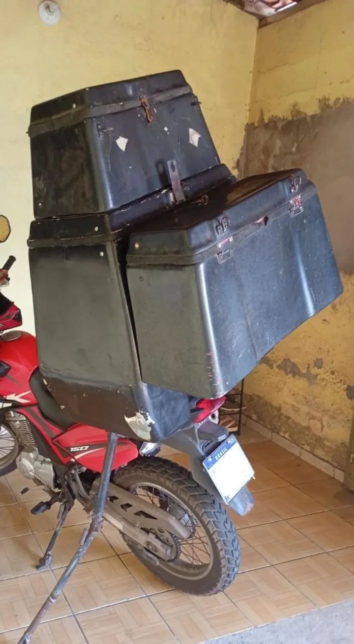 Baú bagageiro 80 litros para moto. - Foto 3
