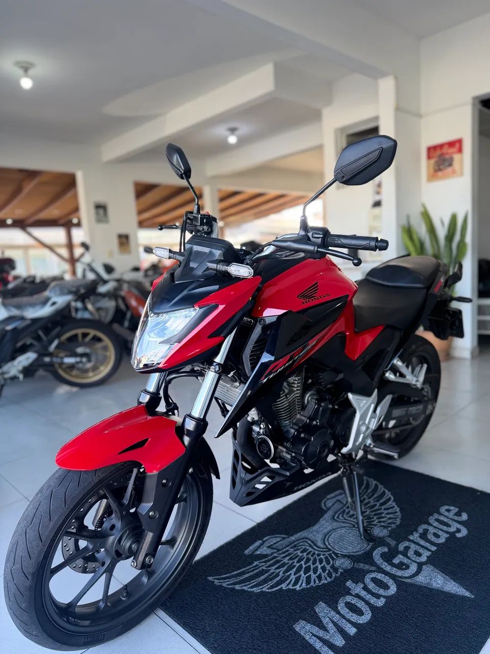 CB 300F Twister Com  ABS - 2023 COM 10.000KM - Foto 4