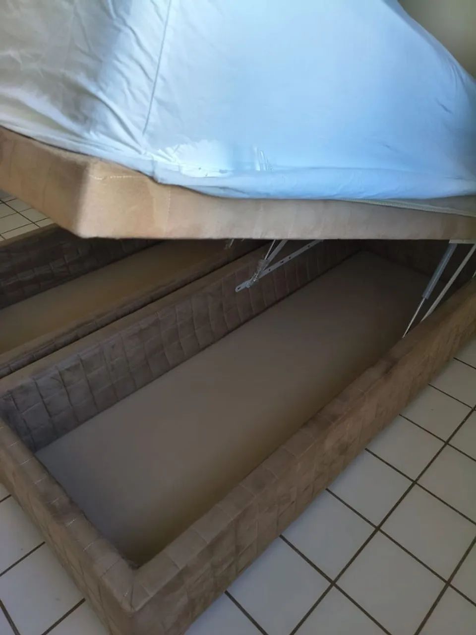 Cama Queen com Baú  - Foto 2