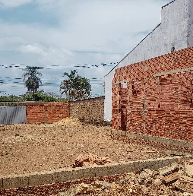Vendo ágio de terreno murado ,com portão e uma construção; - Foto 3