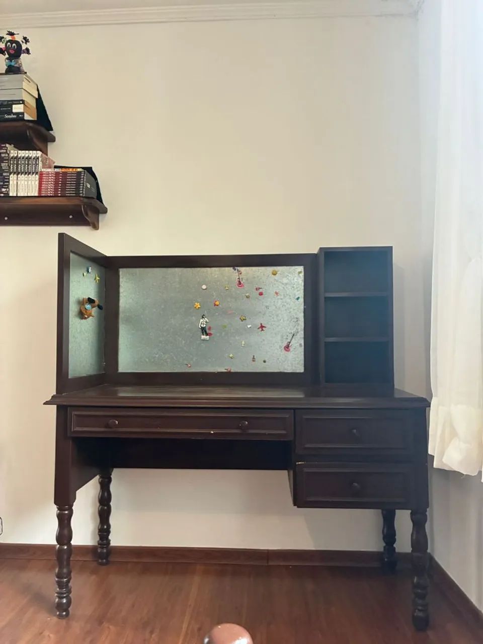 Escrivaninha tabaco