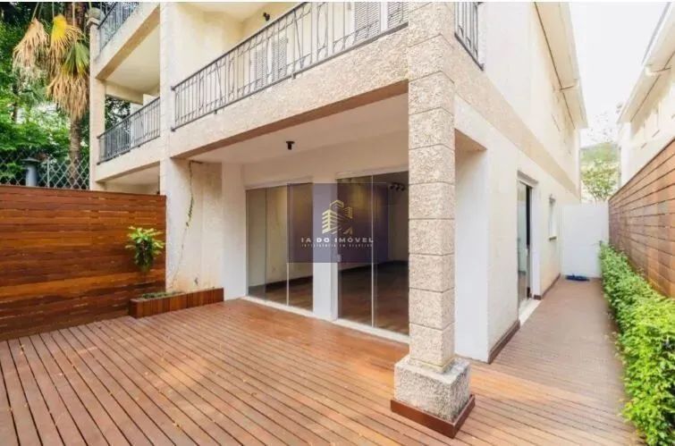 Casa à venda no bairro Morumbi - São Paulo/SP