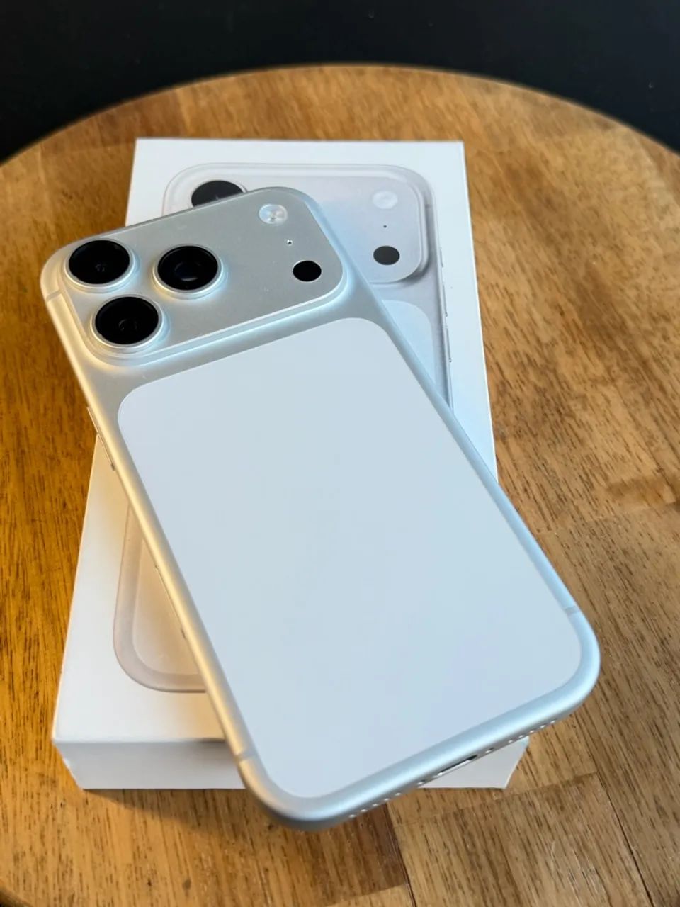 iPhone 17 PRO 256GB Silver Impecável - Foto 3