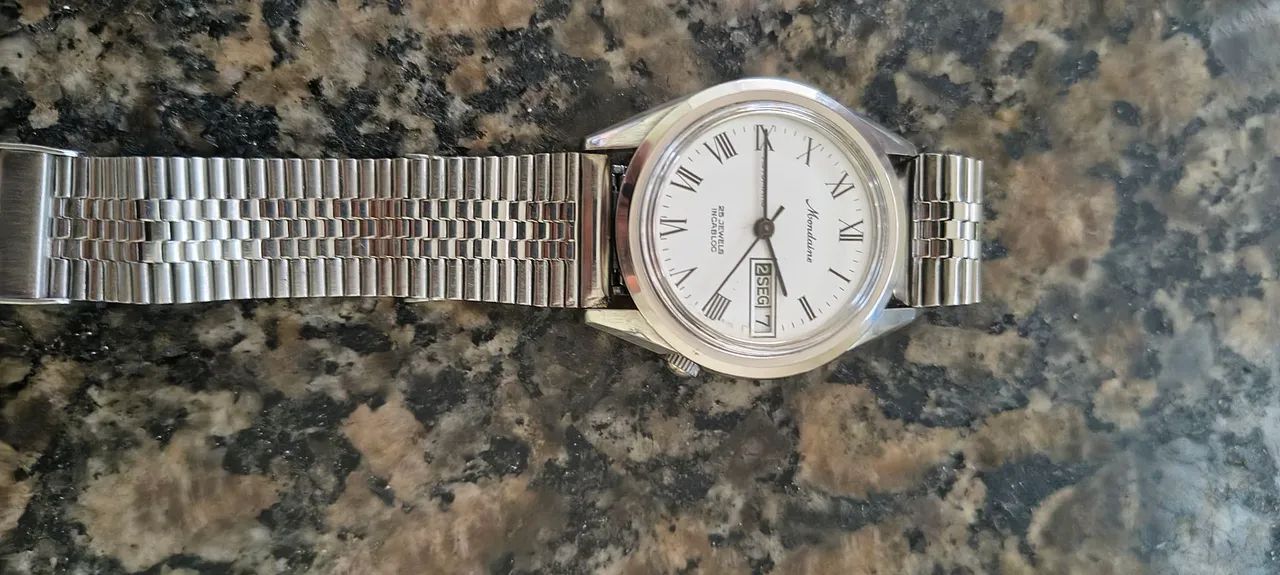 Relógio Mondaine suíço 
