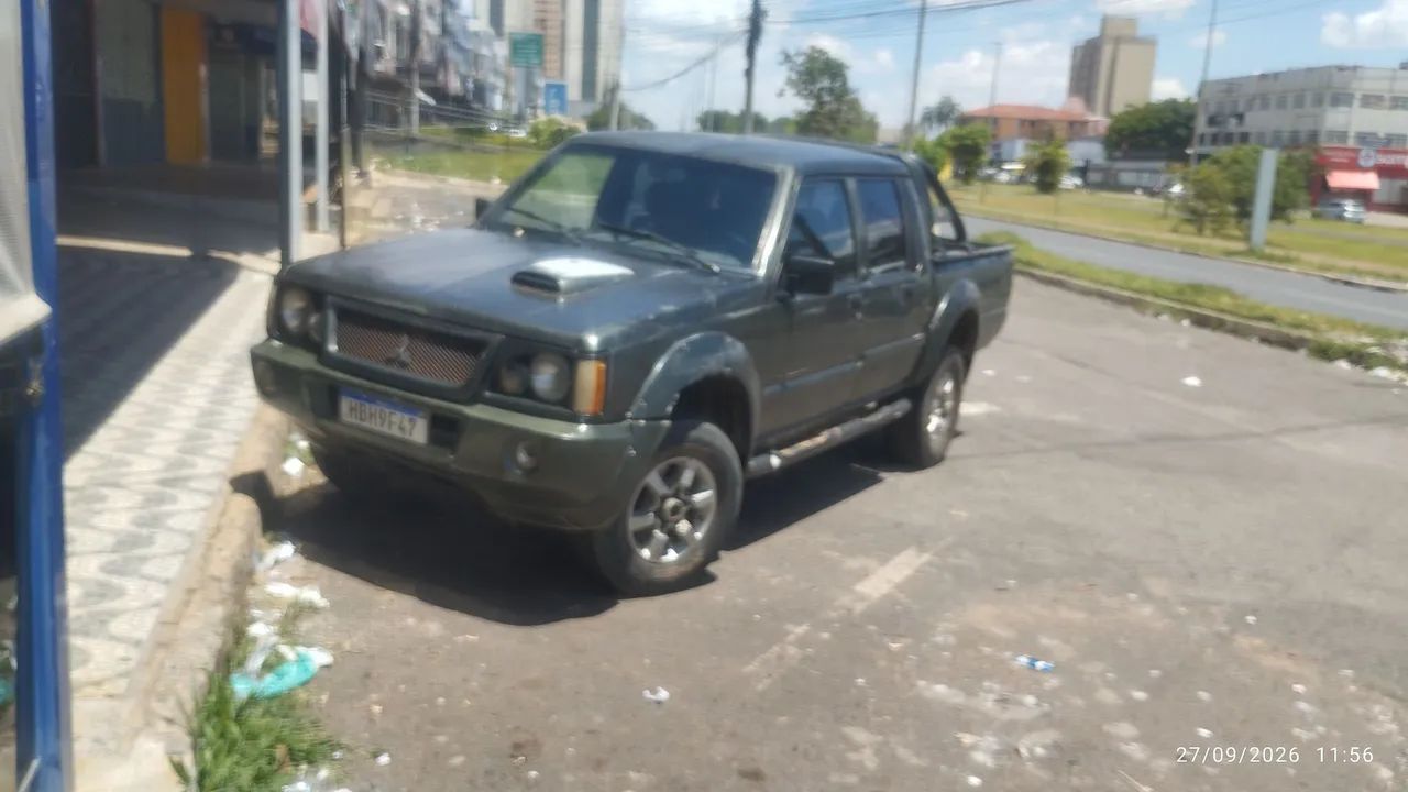 Mitsubishi L200 GLS 2.5 4X4 CD Diesel 2004