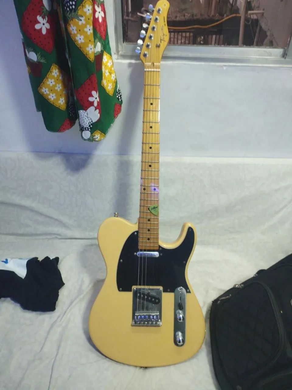 Guitarra Tagima 