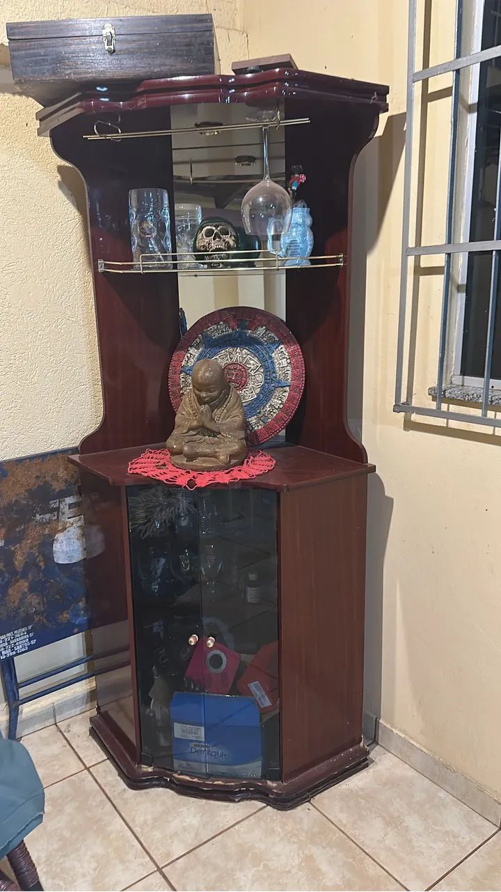 Barzinho de mogno Peca lindíssima 