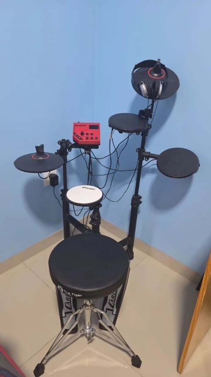 Vendo Bateria Eletrônica