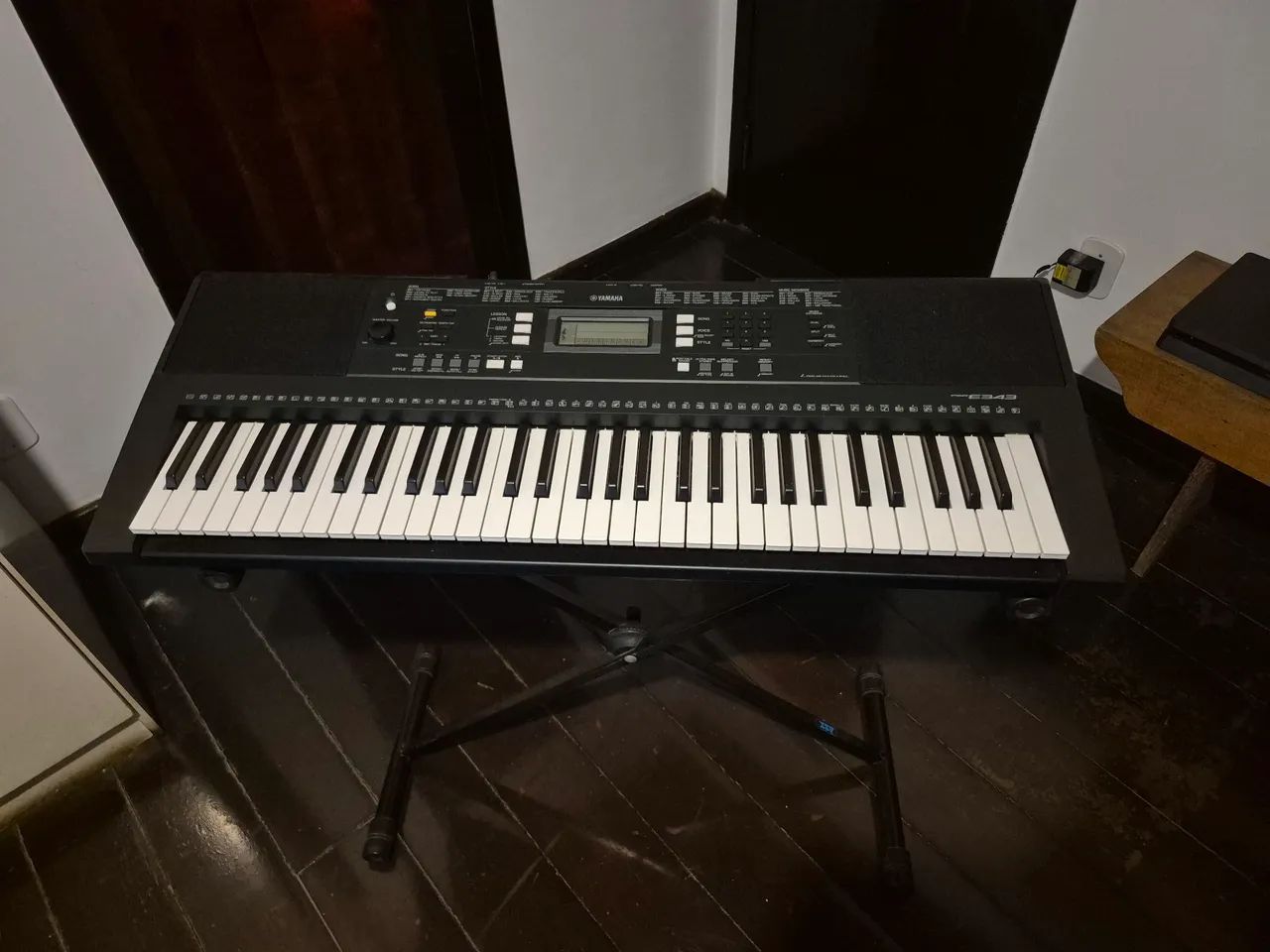 Teclado Yamaha PSR-E343 - Foto 4