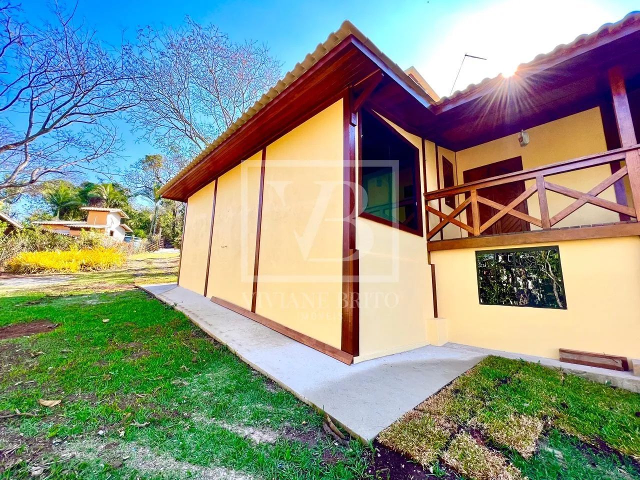 Linda casa com 3 suítes, espaço, conforto e tranquilidade! - Foto 2
