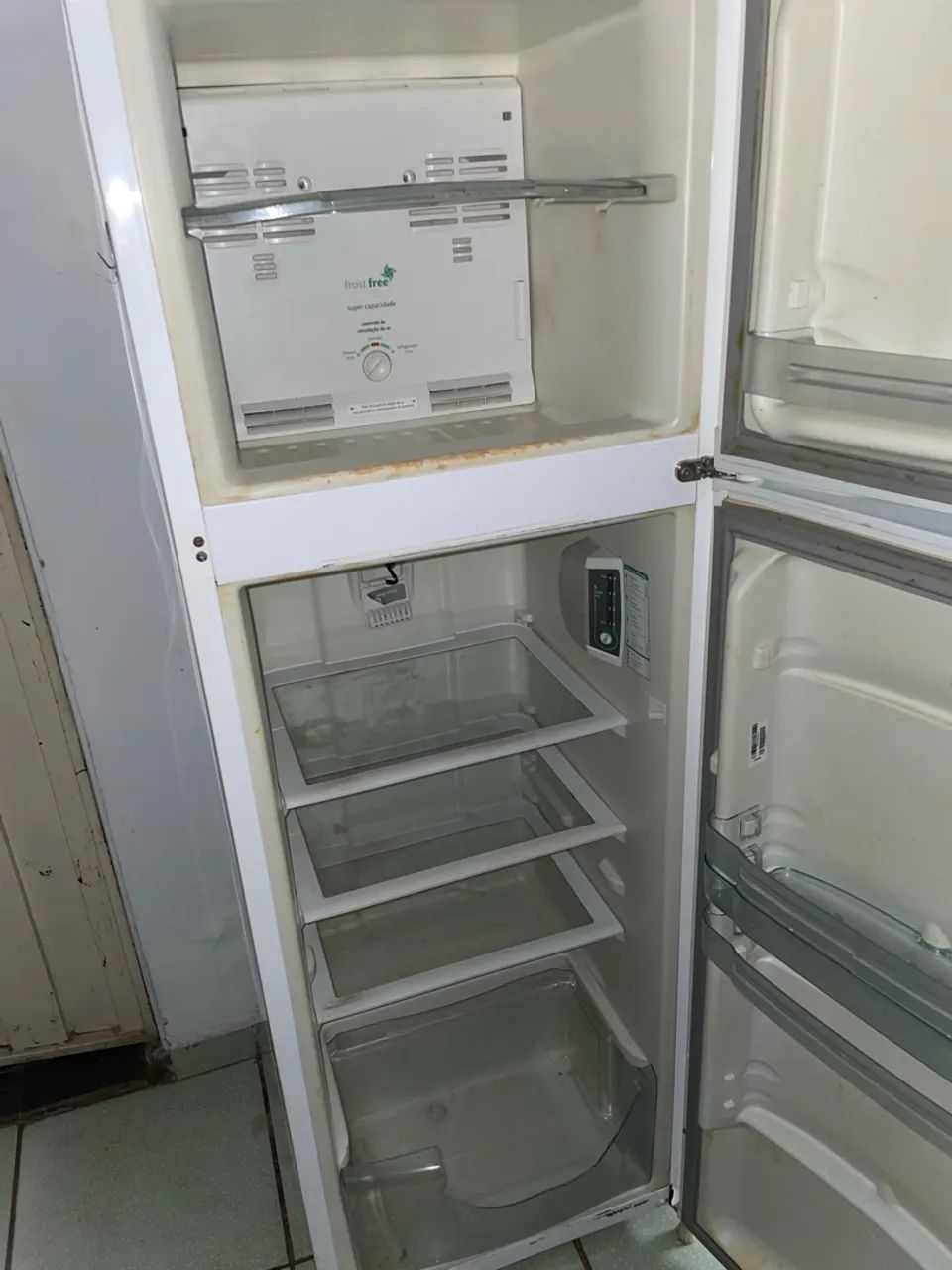 Vendo geladeira  - Foto 5