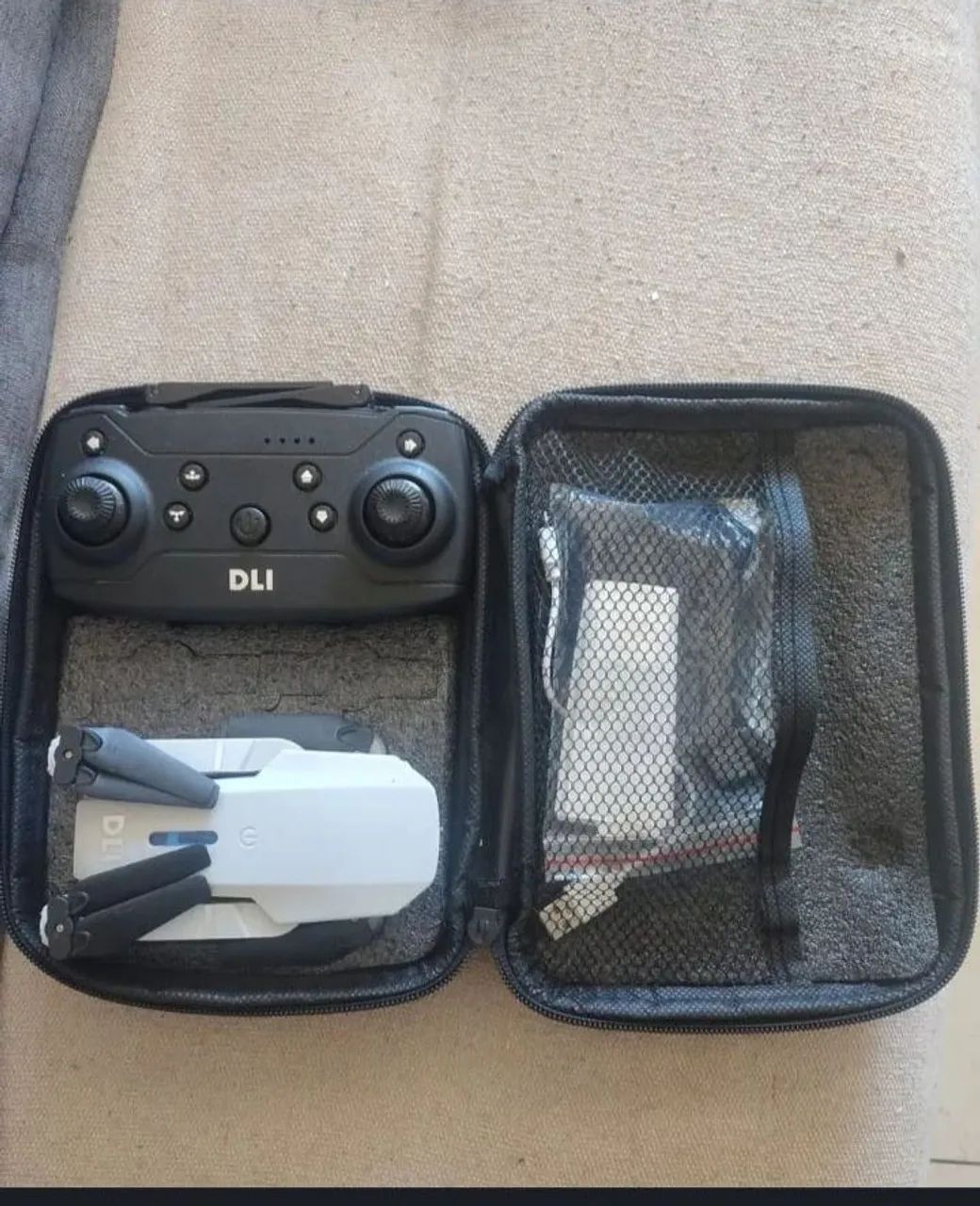 Vendo Drone, pouco tempo de uso , retirada no bairro de Fátima, tel: *