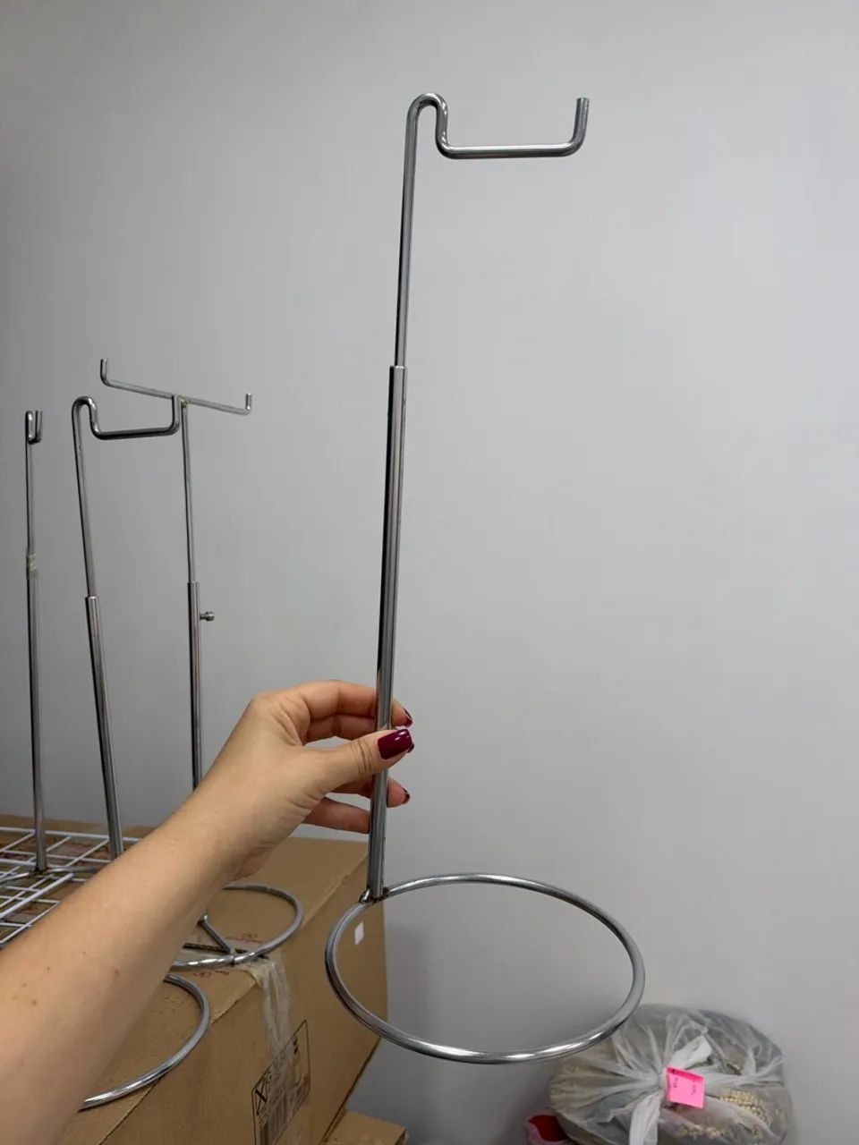 Expositor/ suporte para bolsas  - Foto 2