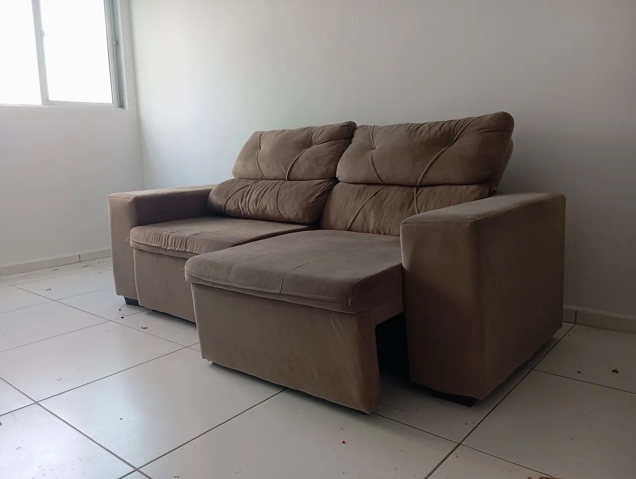 Sofá retrátil de dois lugares  - Foto 5