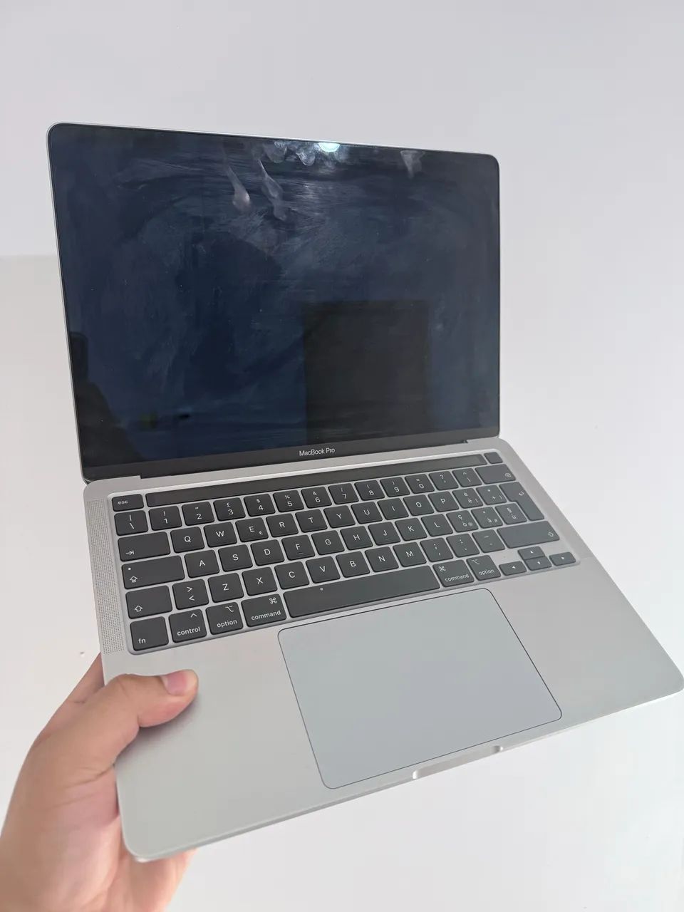 MacBook Pro 13 インチ (2020) シルバー MacBook Pro 13 インチ (2020) シルバー - Core i5 2.0 GHZ - SSD