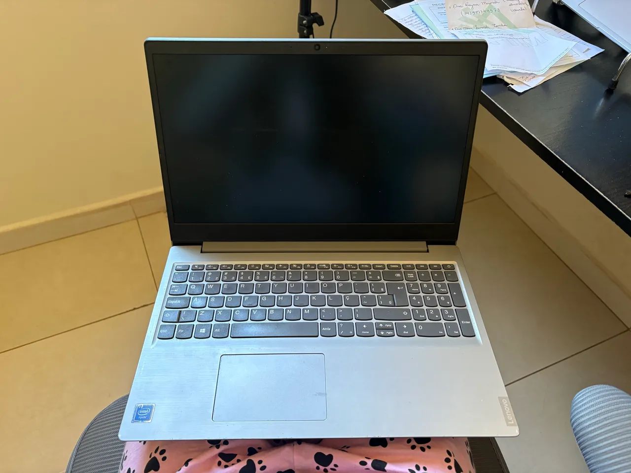 Notebook Lenovo usado  - Foto 4