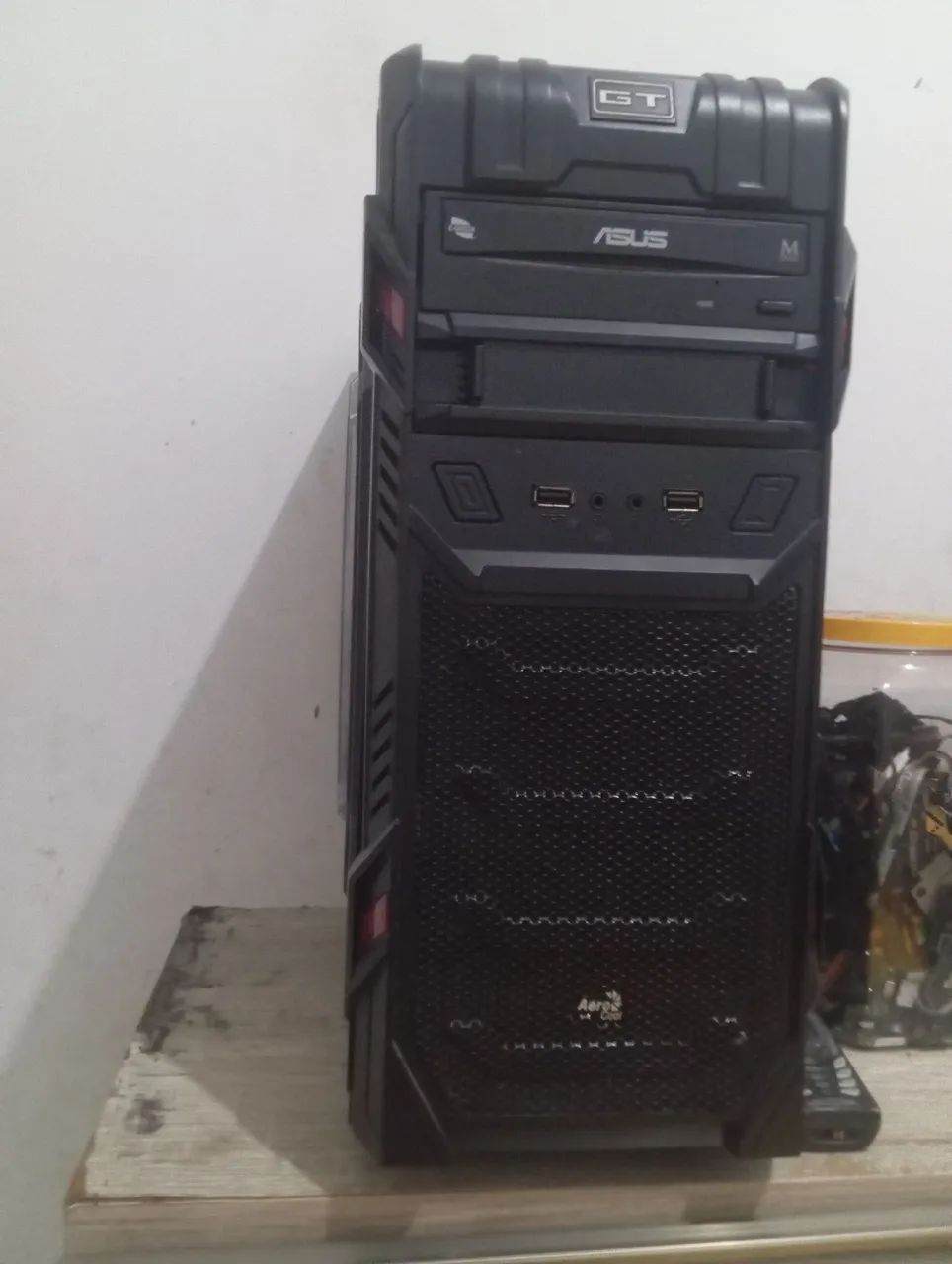 Gabinete Gamer asus