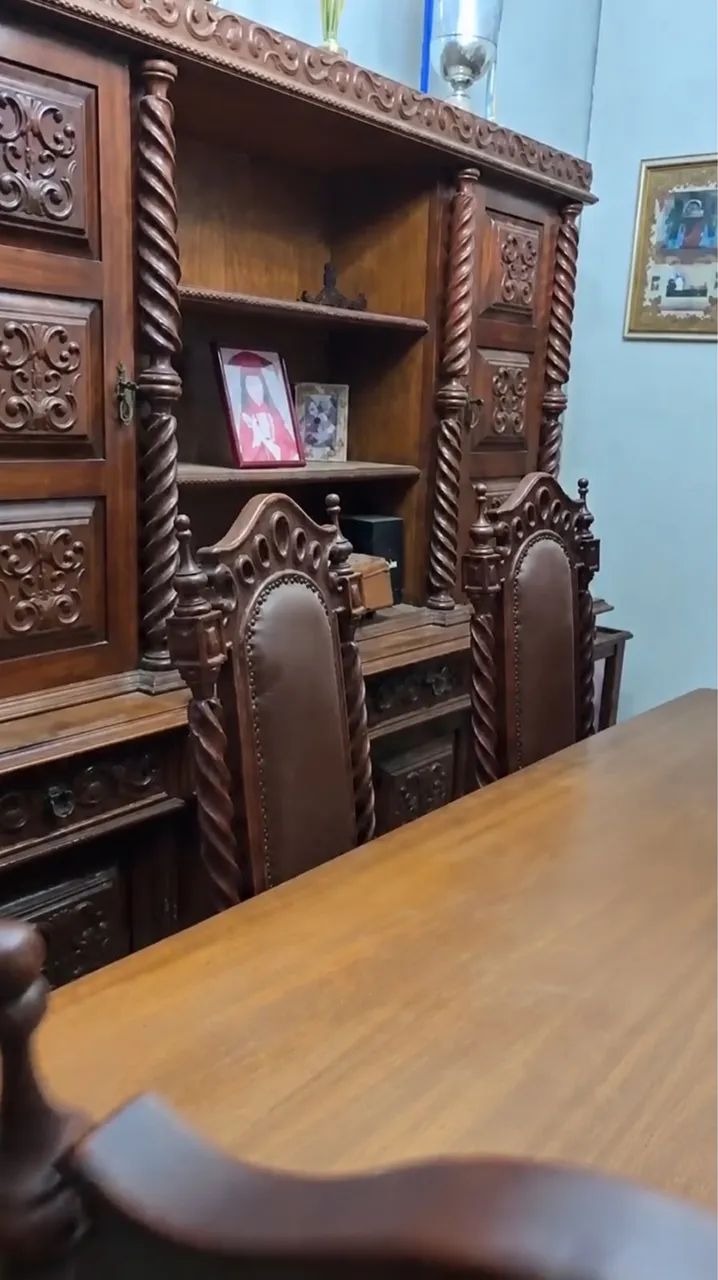 Mesa de madeira para 8 lugares  - Foto 3