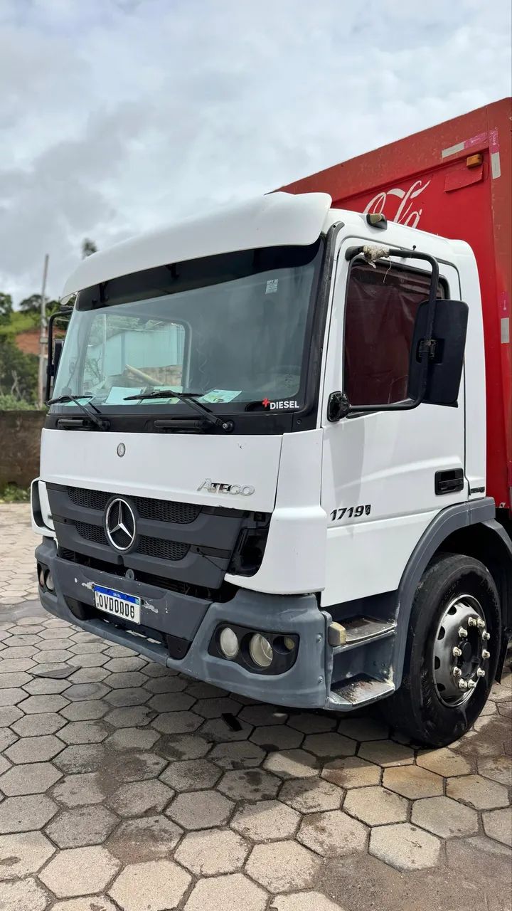 MB Atego 1719 ano 2013