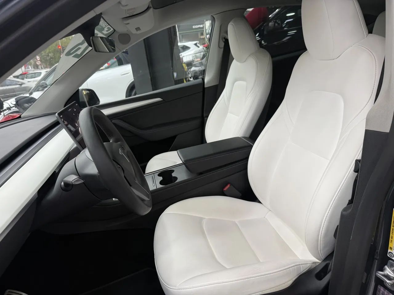 Tesla Model Y Performance, foto 12 de 20