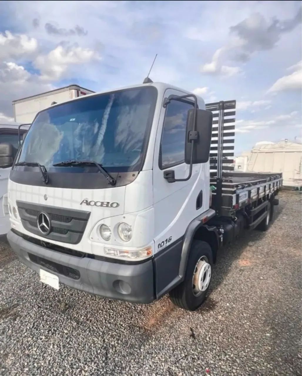 Mercedes Accelo 1016 - Foto 3