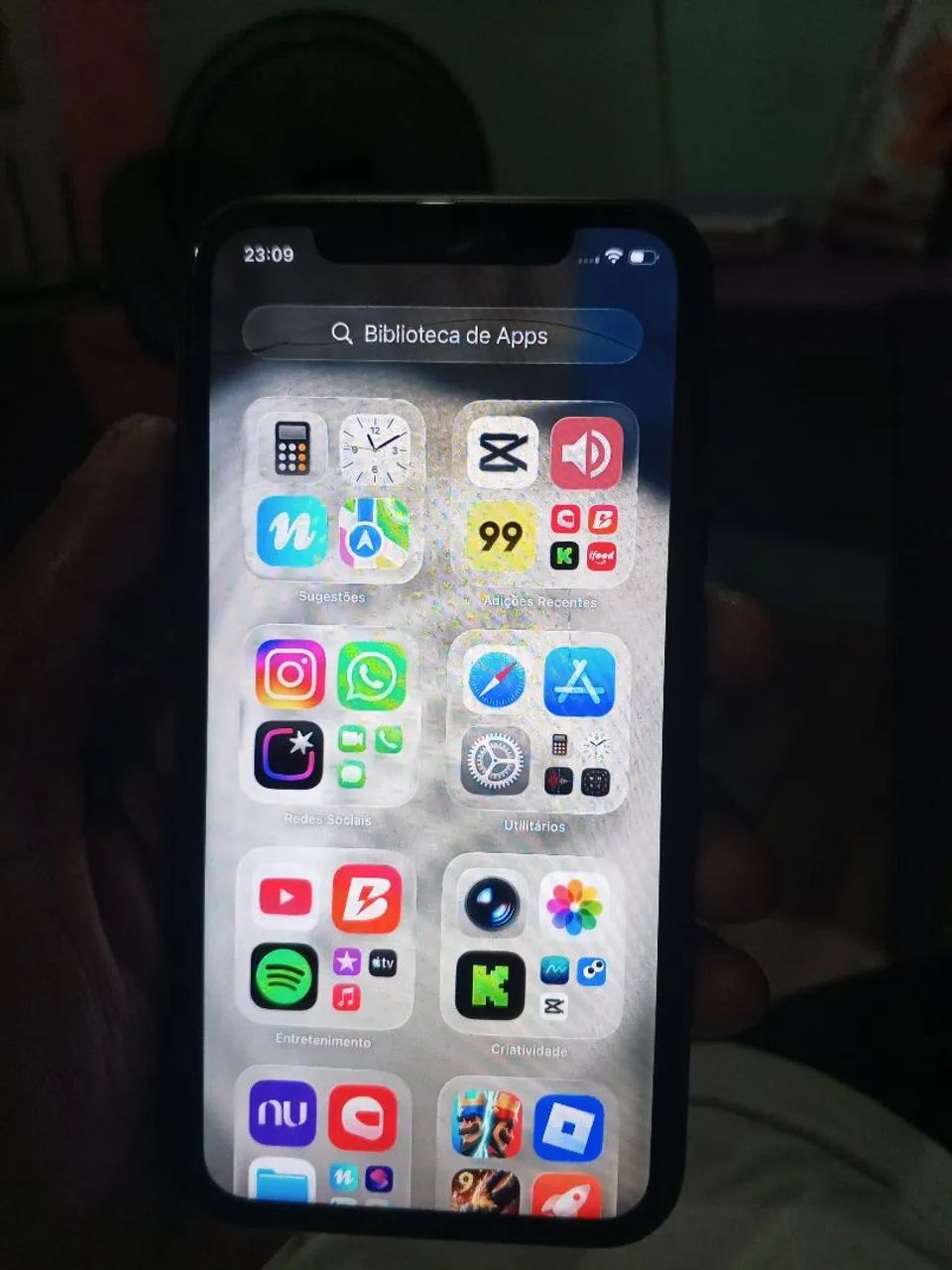 iPhone 11(só a bateria está deixando a desejar)  - Foto 3