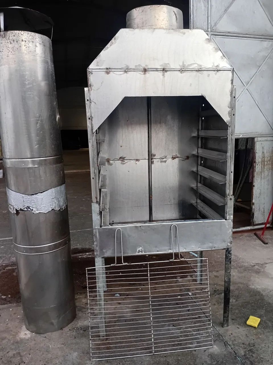 Churrasqueira em aço inox 
