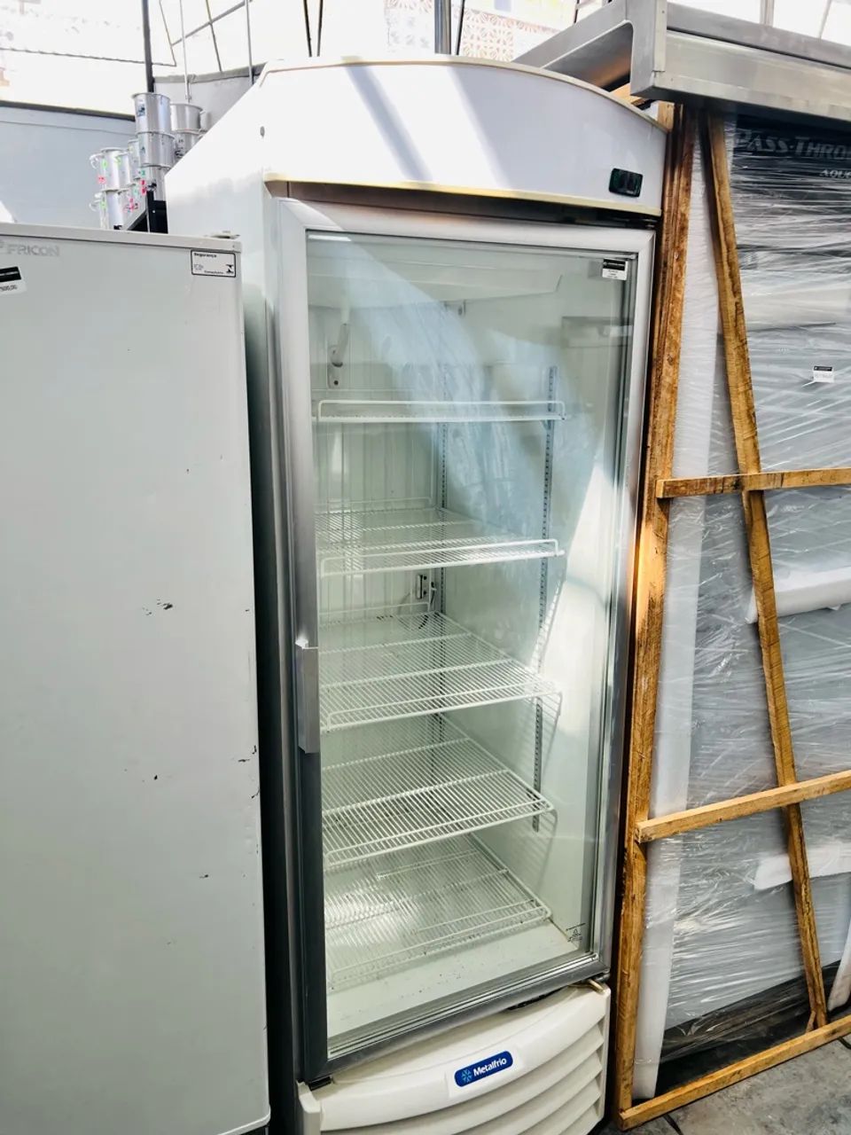 Freezer Frost Free expositor Metalfrio  - Foto 2