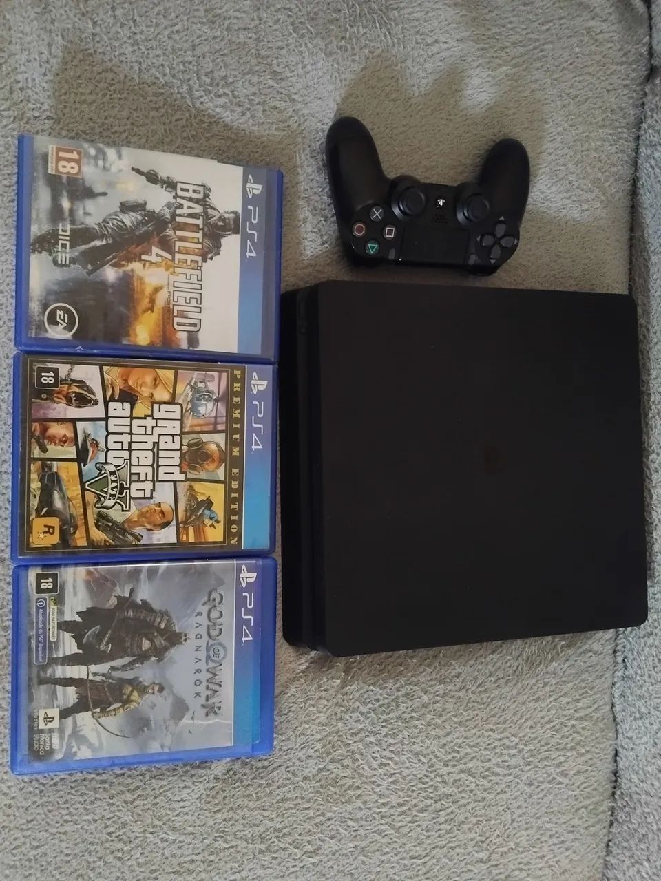 Ps4 semi novo em perfeito estado - Foto 4