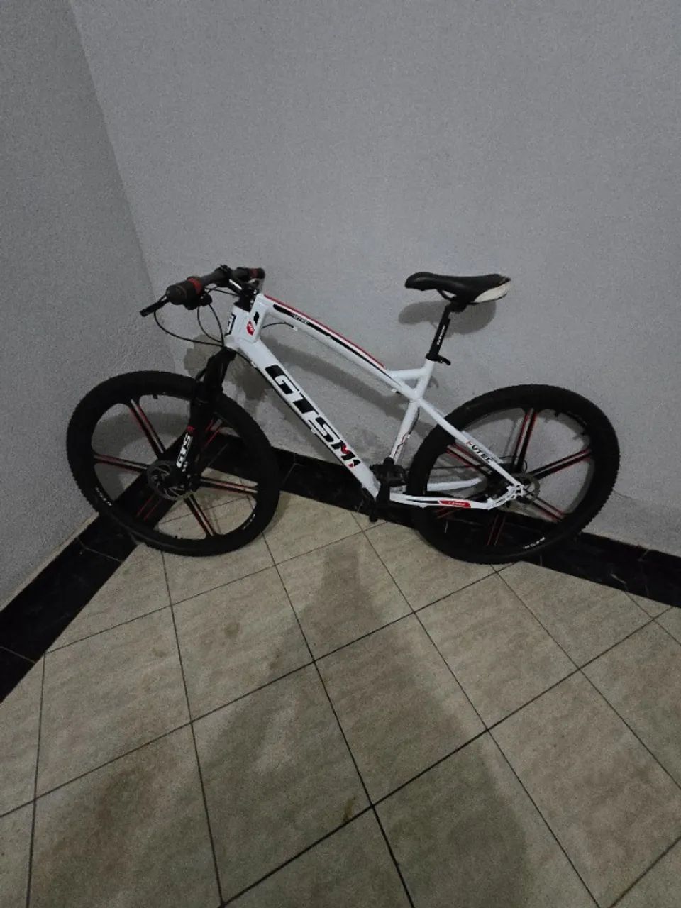 Bicicleta gtsm1 super nova - Foto 2