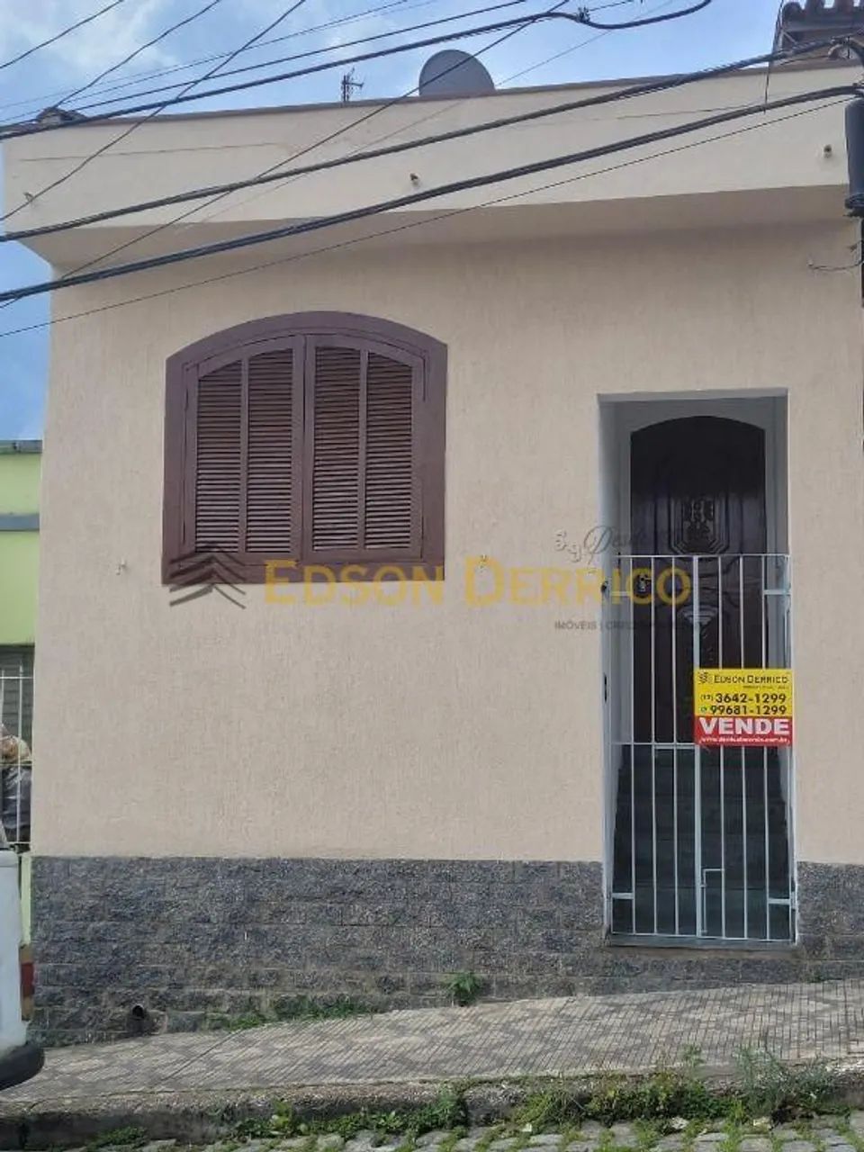 Casa com 2 Quartos à Venda, Centro - Pindamonhangaba