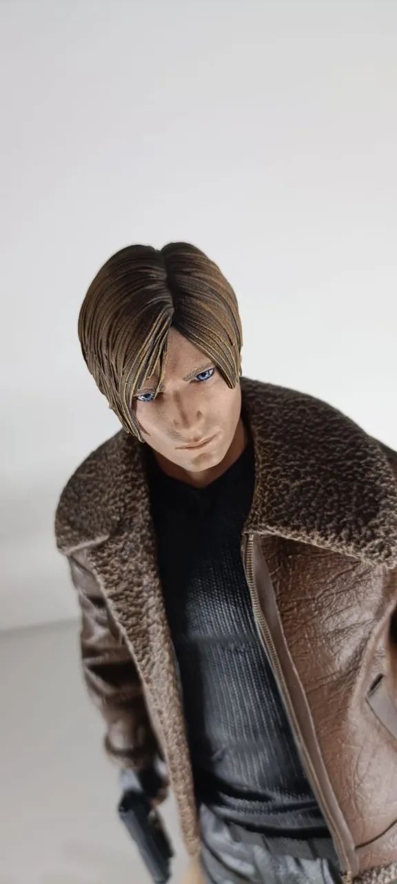 Figure Action Leon Kennedy - Foto 5