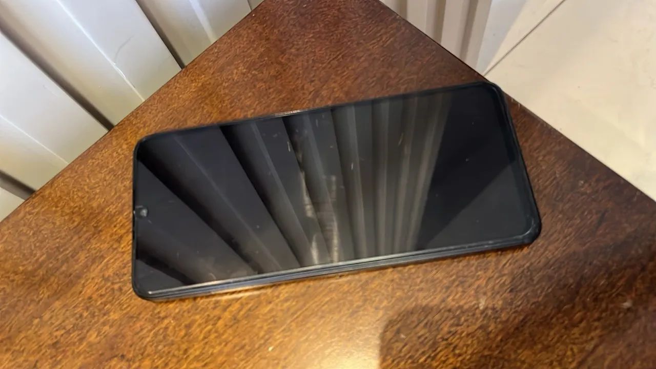 Vendo poco c75! Com 256gb de armazenamento, câmera excelente e bateria ótima!  - Foto 3