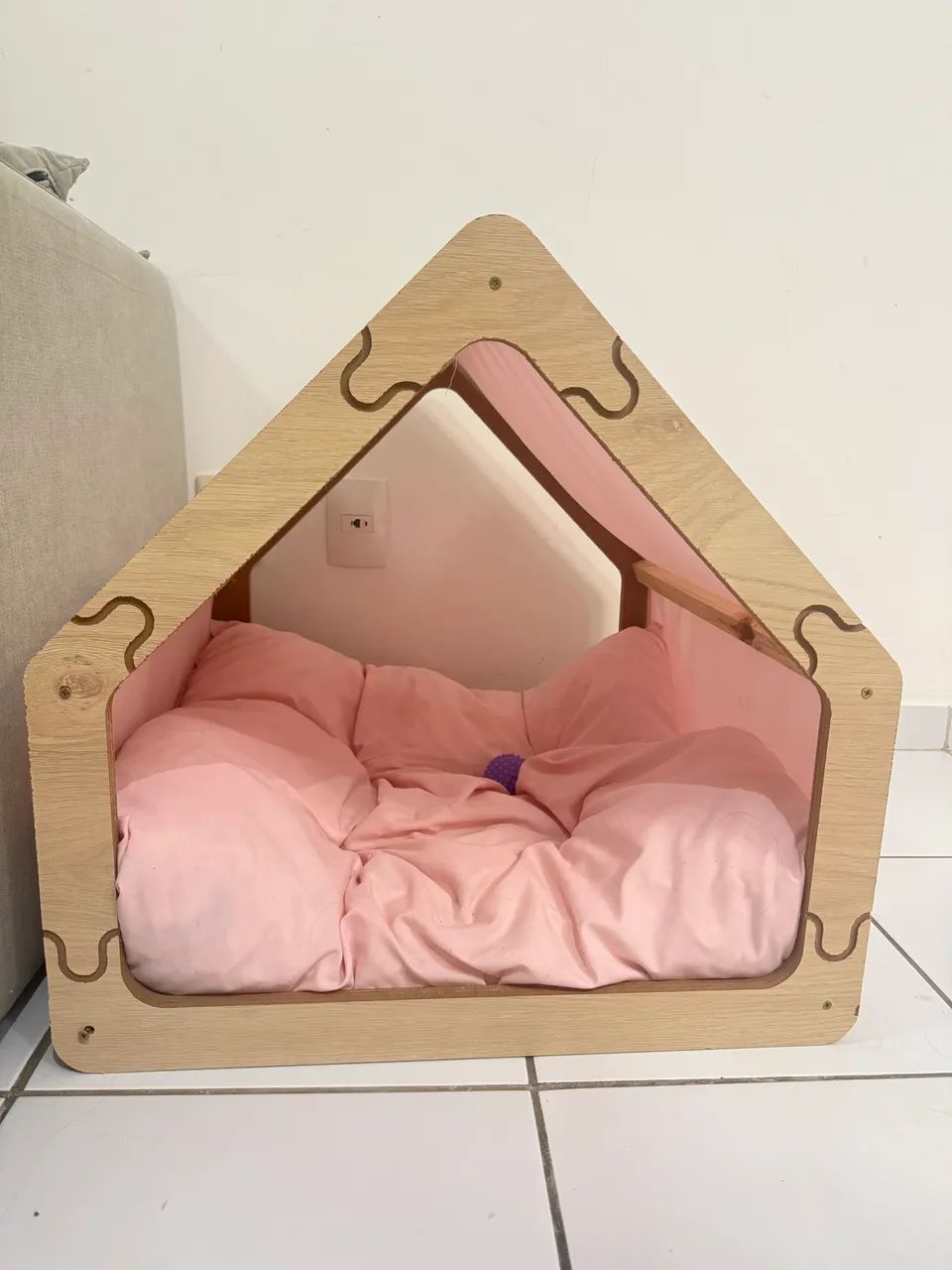 Casinha de cachorro rosa
