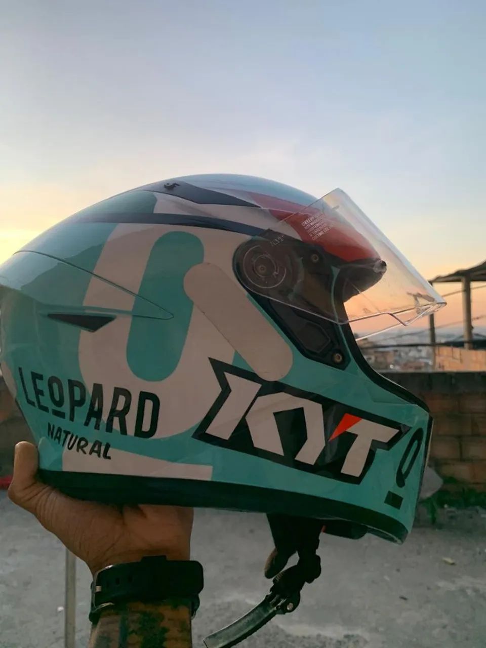 Capacete tamanho 61