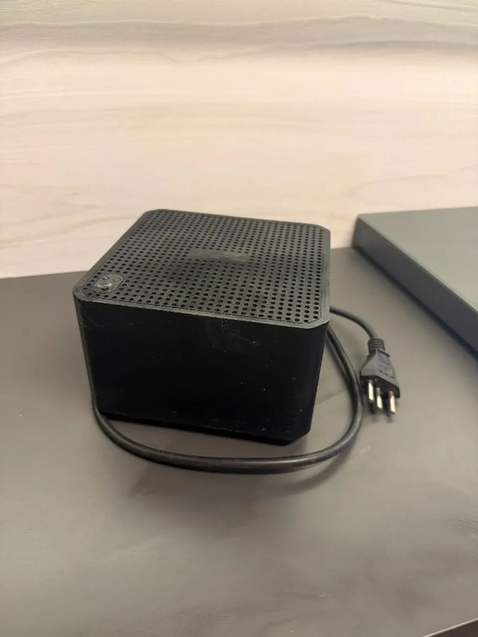Estabilizador Compacto APC Cubic 300VA Monovolt - Funcionando 100%
