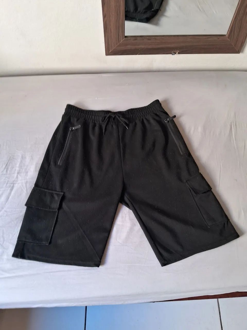Bermuda Preta Bolsos - Foto 2