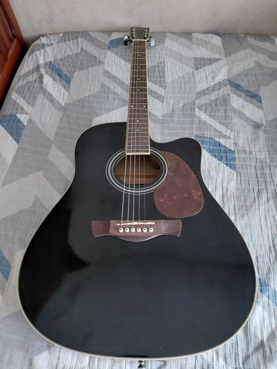 VENDO VIOLÃO MEMPLIS TAGIMA MD 18