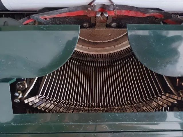 Máquina de escrever Remington 10 - Foto 2