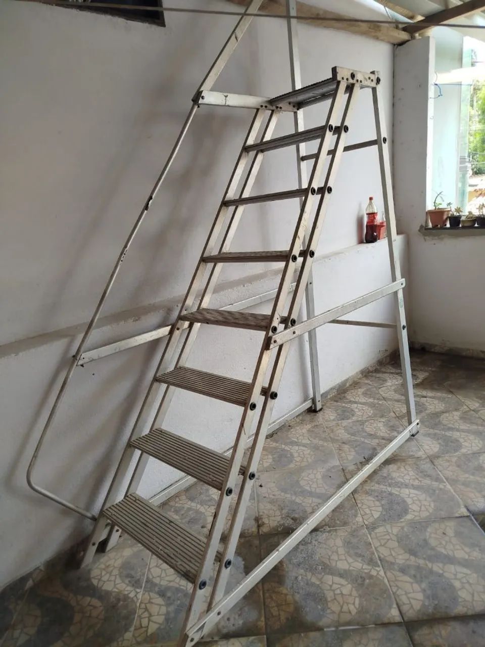 Escada andaime industrial em alumínio 