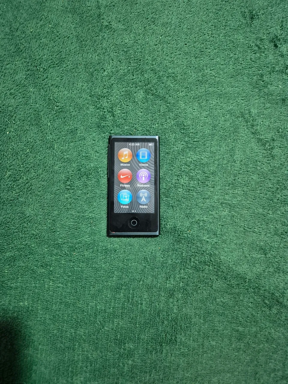 iPod nano 第7世代 16GB シルバー 4960 Amazon.co.jp: ミュージックプレーヤー iPod Nano 第7世代 16GB