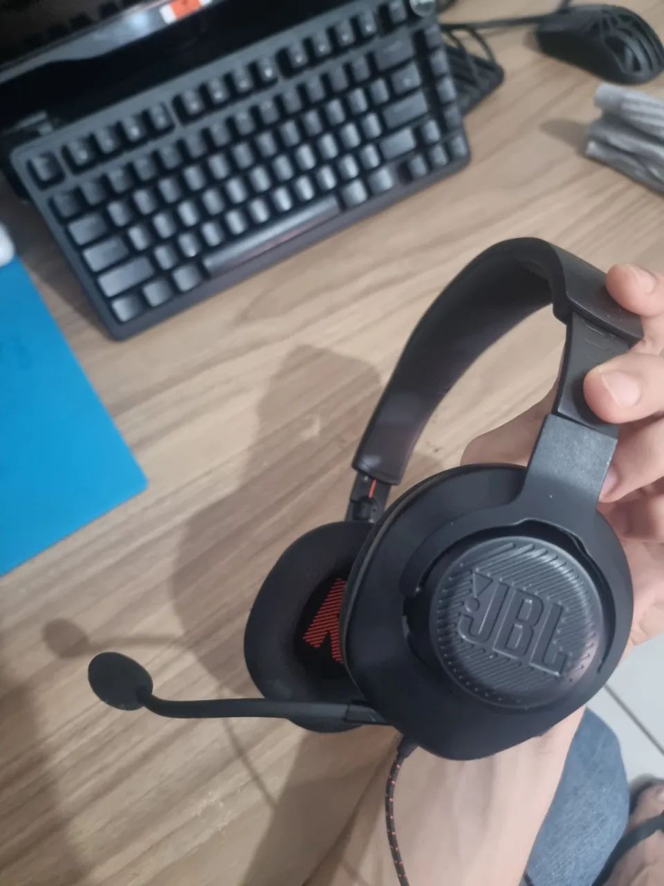  Fone GAMER JBL Quantum M2 