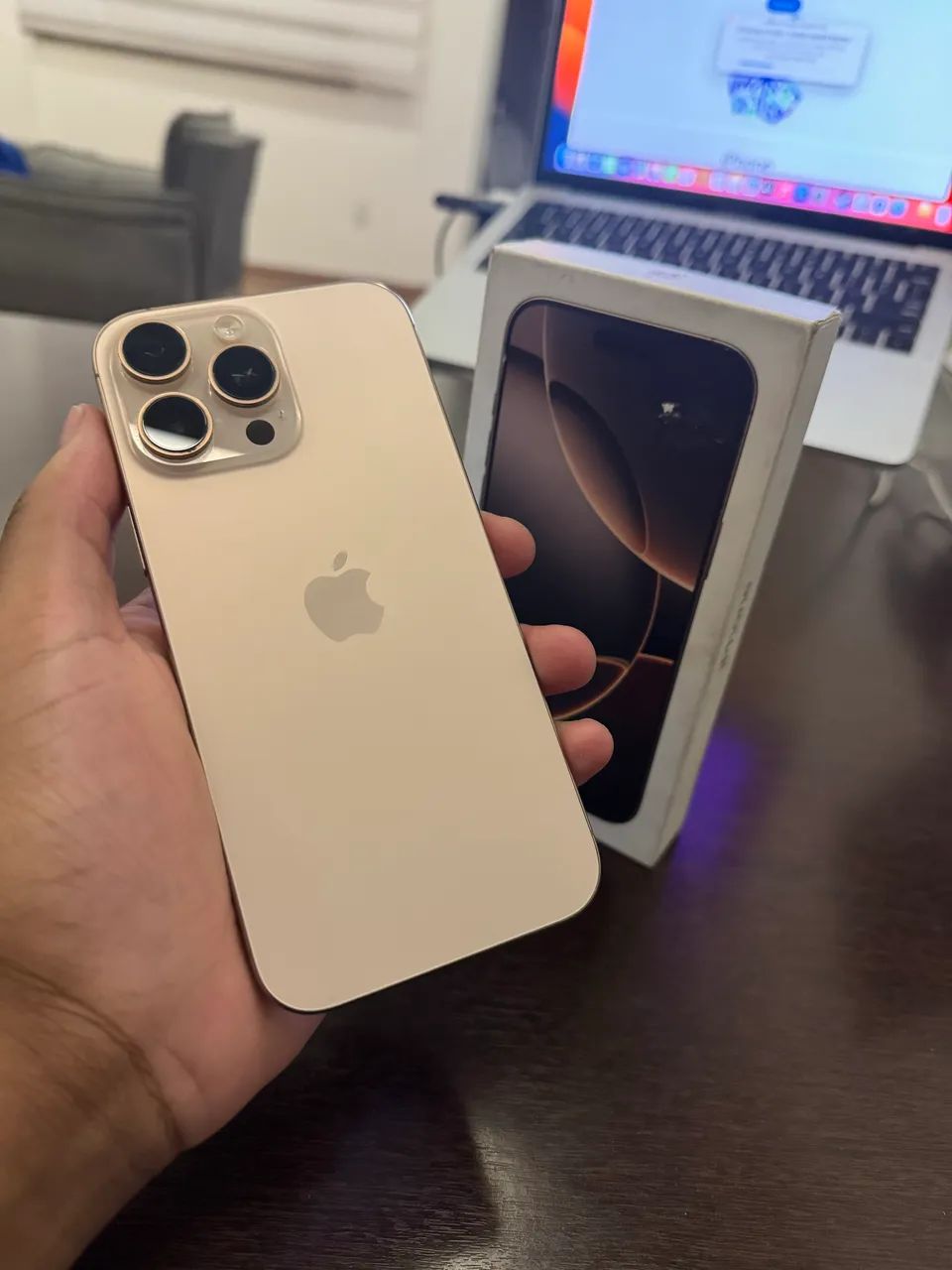 iPhone 16 Pro Max 256gb seminovo com garantia!