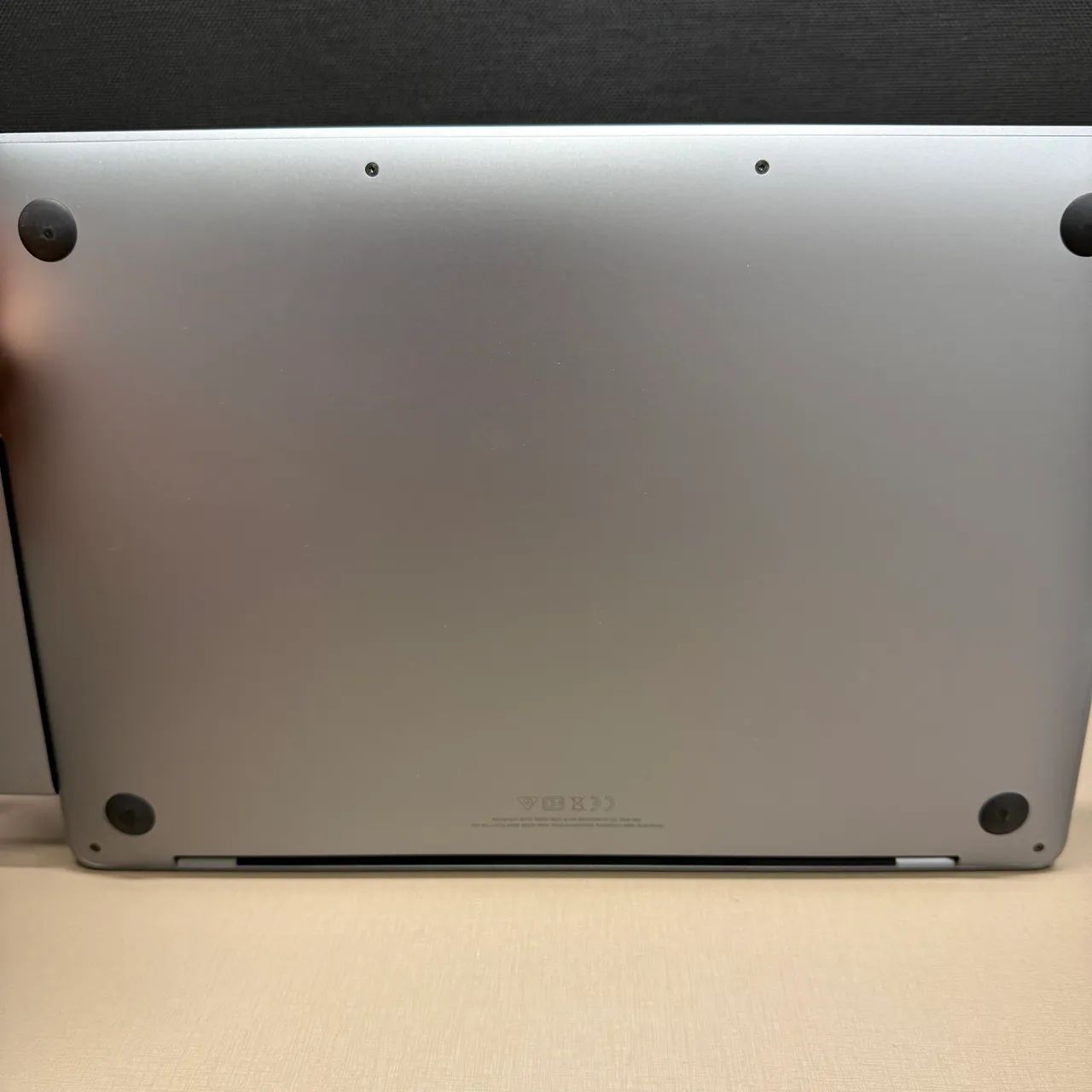 MacBook pro - m2 16 mb - 256 gb hd