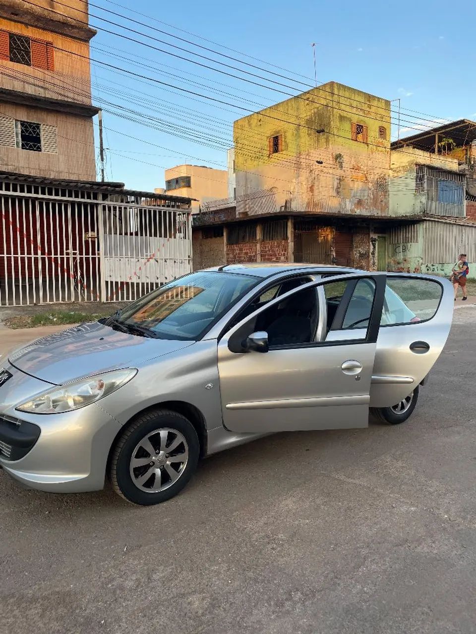 Peugeot 207 207 XR 1.4 FLEX 8V 5P 2010